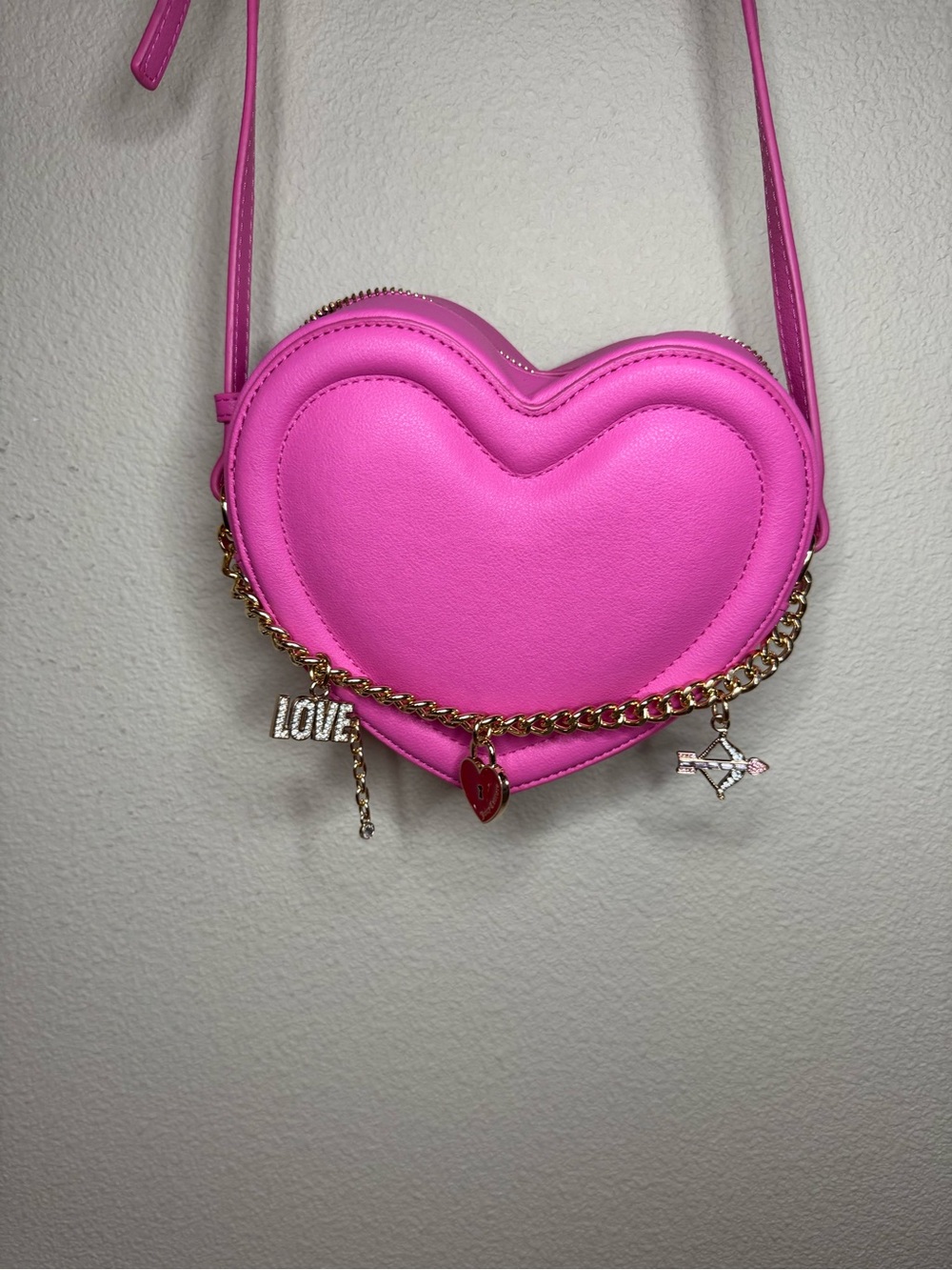 Juicy Couture Heart Shaped Pink Crossbody Bag Charm Purse